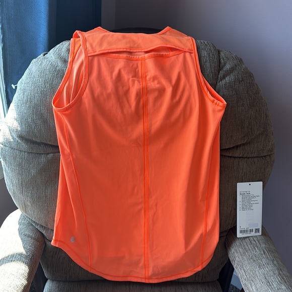 Lululemon sculpt tank - Picture 2 of 3